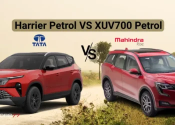 XUV700 Petrol vs Harrier Petrol comparison showing Mahindra XUV700 and Tata Harrier side by side